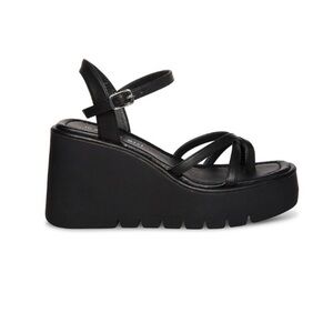 Black Vaultt Madden Girl Heels